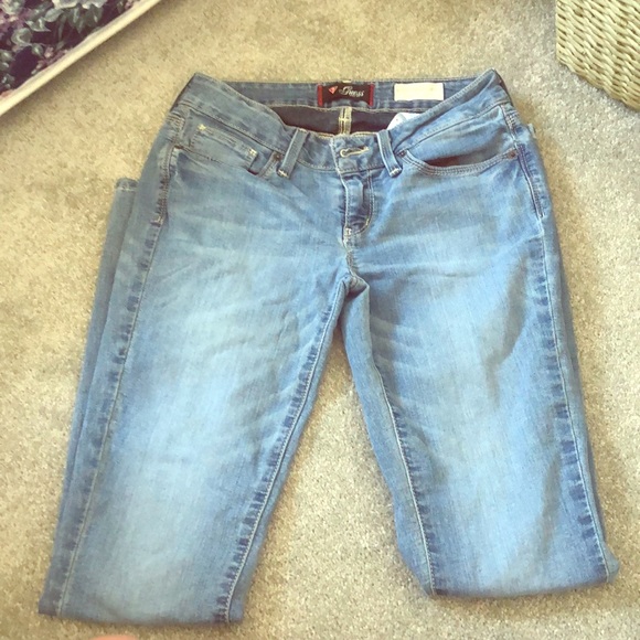 Guess Jeans - Picture 1 of 3